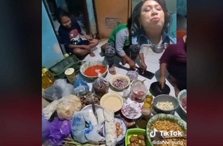 Potret Rewang di Hajatan Kaesang-Erina. (TikTok/daniwigung)