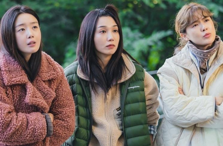 Pesona Jung Eun Ji di Work Later Drink Now Season 2 (Instagram/@tving.official)