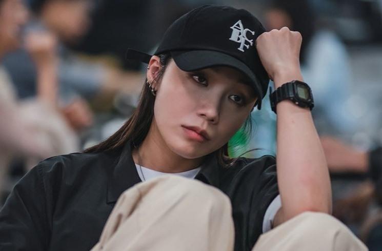 Pesona Jung Eun Ji di Work Later Drink Now Season 2 (Instagram/@tving.official)