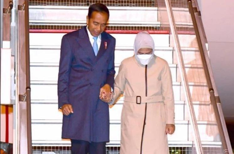 Perjalanan Cinta Jokowi dan Iriana. (Instagram/jokowi)