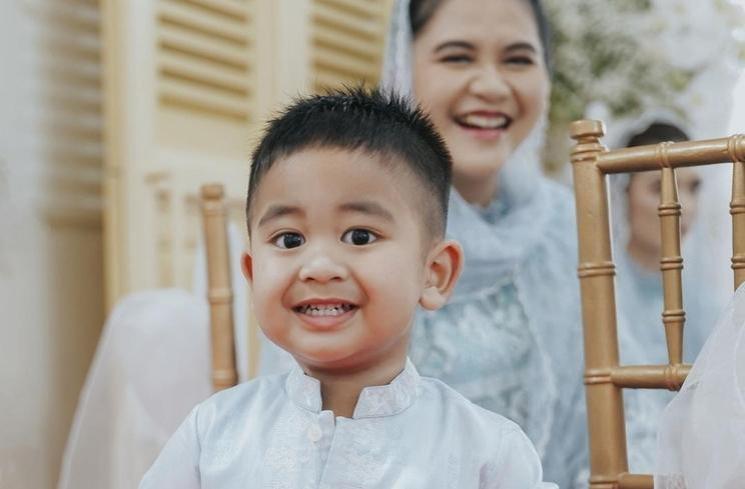 Tingkah Laku Cucu Jokowi (Instagram/@ayanggkahiyang)