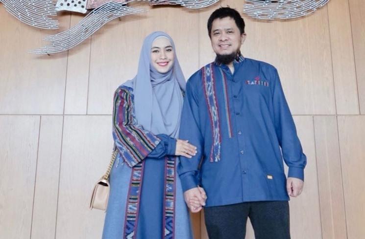 Artis Menikah di Hari Ulang Tahun. (Instagram/@okisetianadewi)