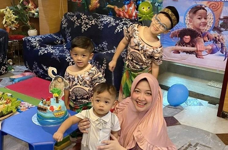 Potret Terbaru Maissy Mantan Penyanyi Cilik (Instagram/pramaisshelarinda.md)