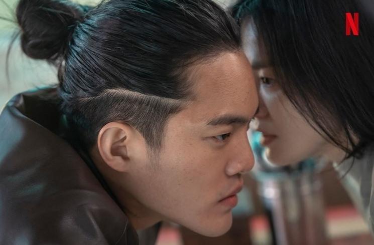 Pesona Song Hye Kyo di The Glory (Instagram/@theswoonnetflix)