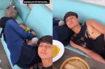 Gelendotan di Bokong Lesti Kejora, Gaya Tidur Rizky Billar di Sofa Jadi Tontonan