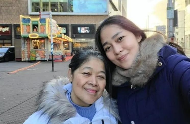 Artis Dimanajeri Ibu Sendiri. (Instagram/@graciaz14)