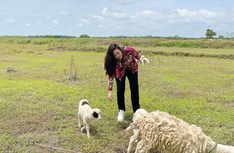 Potret Nafa Urbach di Kampung Halaman (instagram/nafaurbach)