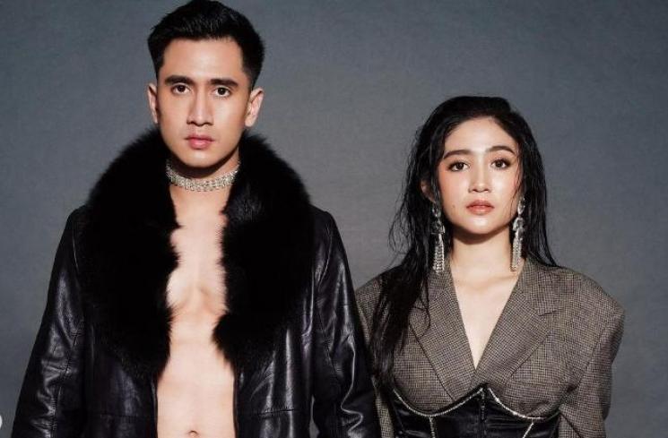 Photoshoot hot Verrell Bramasta dan Febby Rastanty. (Instagram/@winstongomez)