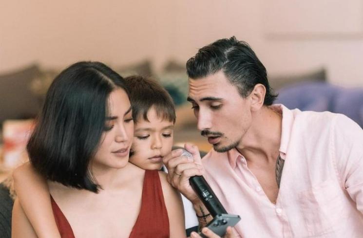Momen Natal keluarga Jessica Iskandar. (Instagram/inijedar)
