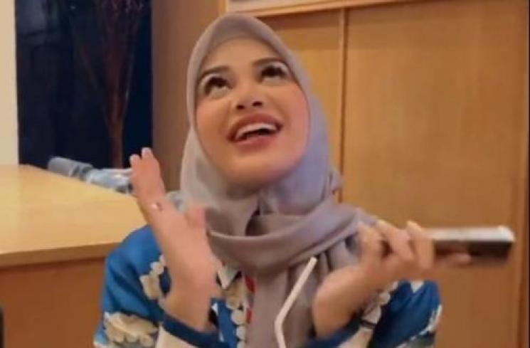 Momen Aurel Hermansyah Menang Arisan. (Instagram/kesharatuliu05)