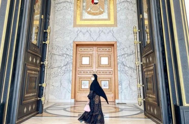 Artis Liburan di Dubai Tahun 2022. (Instagram/laudyacynthiabella)