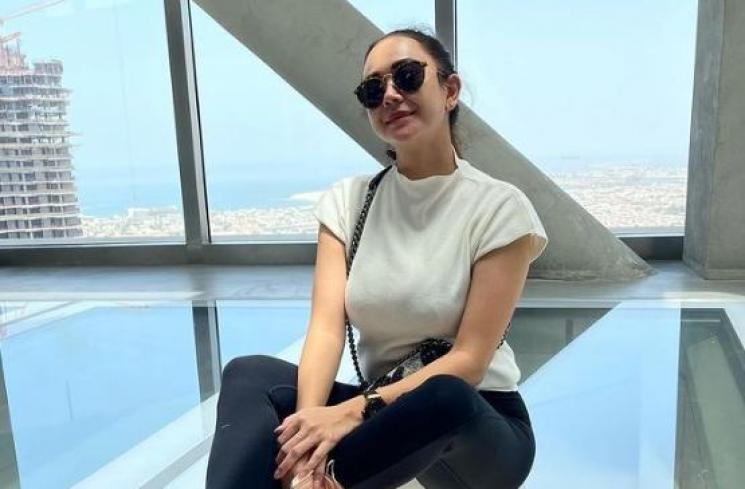 Artis Liburan di Dubai Tahun 2022. (Instagram/aurakasih)