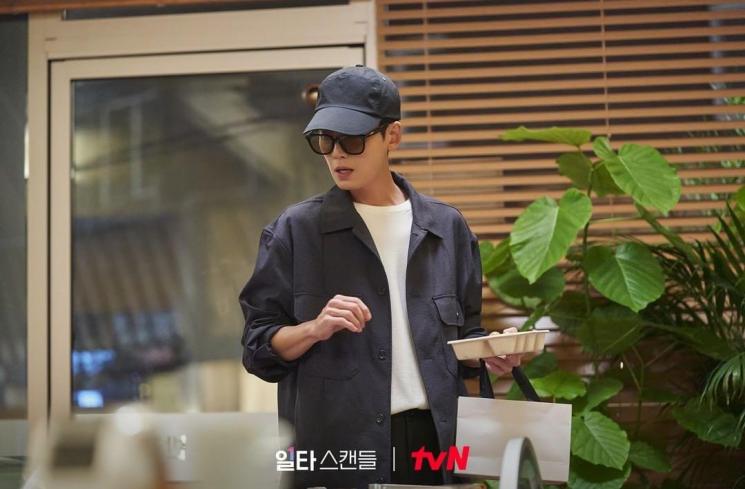 Potret Jung Kyung Ho di Crash Course in Romance (Instagram/@tvn_drama)