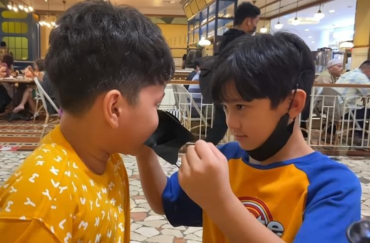 Momen Rafathar Main Bareng Anak Berkebutuhan Khusus (YouTube Rans Entertainment)