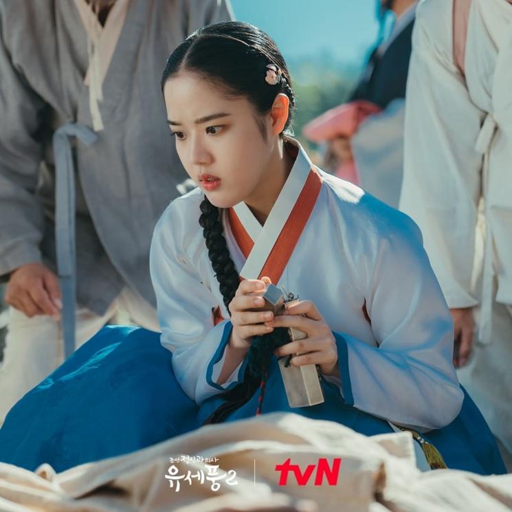 Pesona Kim Hyang Gi di Poong The Joseon Psychiatrist Season 2 (Instagram/@tvn_drama)