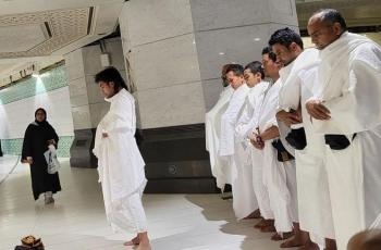 Abidzar Al Ghifari Jadi Imam Salat Jamaah saat Umrah: Wajah Rock and Roll, Hati Surga!