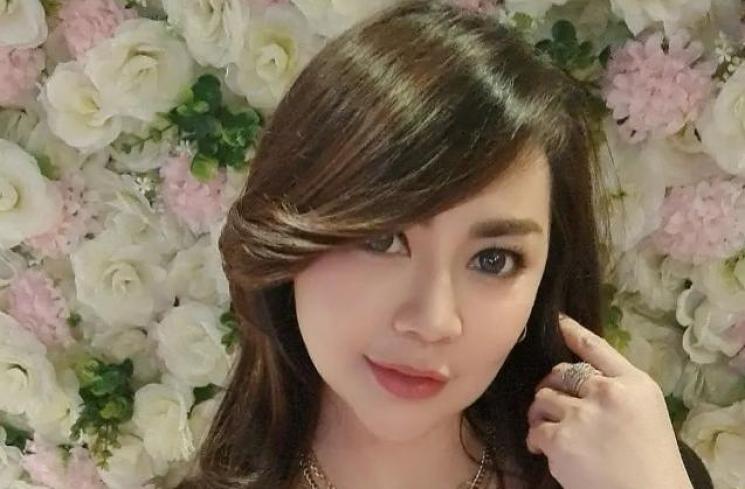 Potret terbaru Tessa Kaunang. (Instagram/tessakaunang_tuiit)