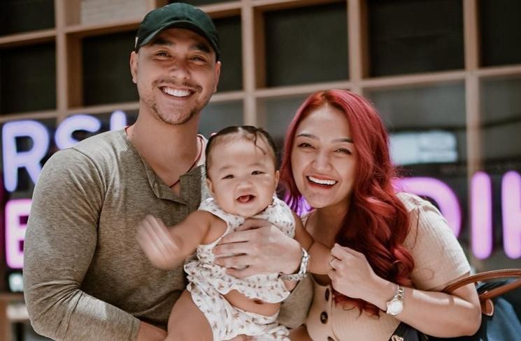 Artis Menikah dengan Penyanyi Dangdut (instagram/@sitibadriahh)