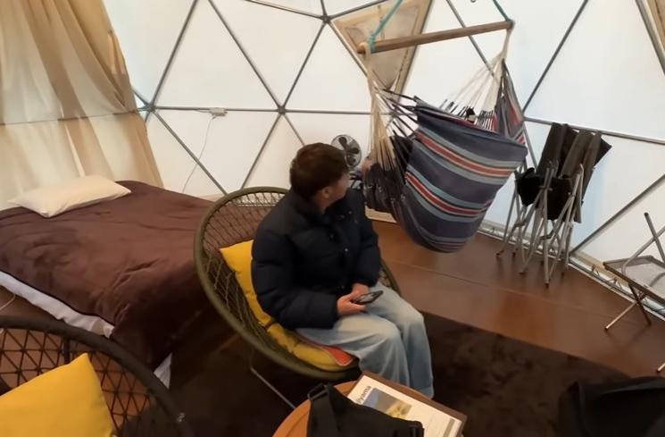 Momen Jerome Polin Kamping di Gunung Fuji (YouTube Nihongo Mantappu)
