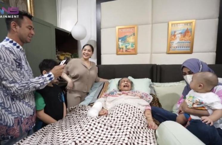 Potret Kenangan Raffi Ahmad dan Mamih Popon. (YouTube/RANS ENTERTAINMENT)