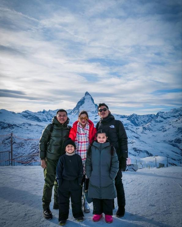 Artis Rayakan Tahun Baru 2023 di Luar Negeri. (Instagram/ashanty_ash)