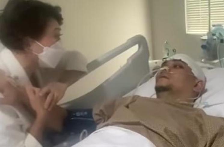Potret kompak Indra Bekti dan Indy Barends. (Instagram/indybarends)