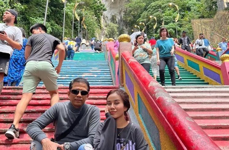 Momen Liburan Mayang dan Doddy Sudrajat di Luar Negeri (Instagram/@dodysoedrajat_1)
