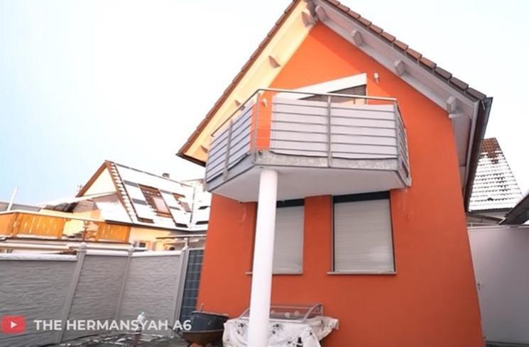 Rumah Sarah Menzel di Swiss. (YouTube/The Hermansyah A6)
