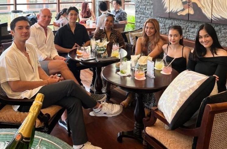 Gaya Pacaran Sandrinna Michelle dan Junior Roberts (instagram/@juniorrobertss)