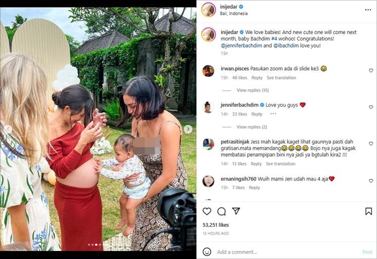 Baju Jessica Iskandar di baby shower Jennifer Bachdim. (Instagram/@inijedar)
