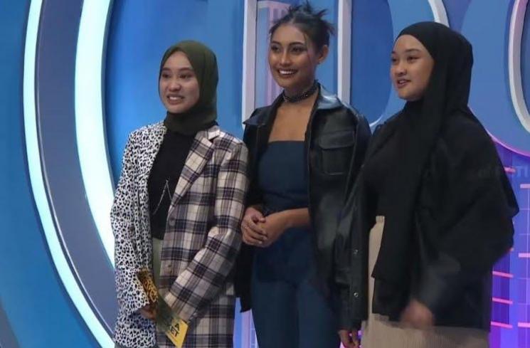Potret Akrab Novia Bachmid Bareng Kakak dan Adiknya (Instagram/zilvabachmid2)