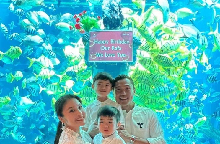 Momen Anak Sandra Dewi Belanja Cokelat (Instagram/@sandradewi88)