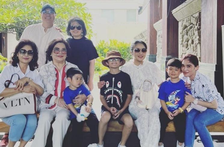 Momen Anak Sandra Dewi Belanja Cokelat (Instagram/@sandradewi88)