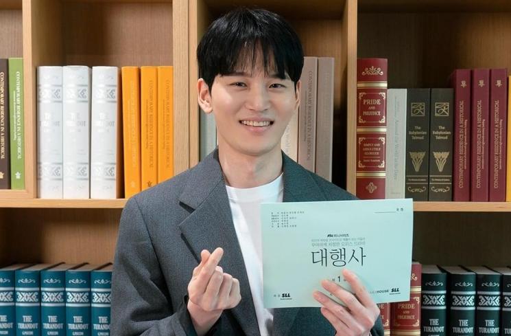 Potret Han Joon Woo di Agency (Instagram/@jtbcdrama)