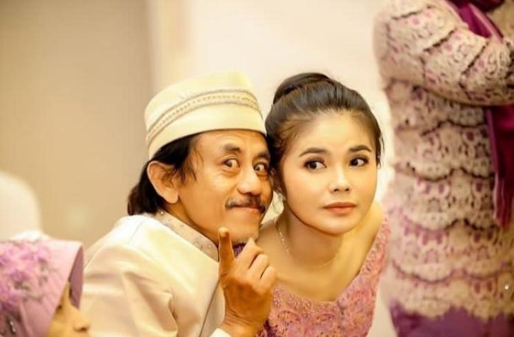 Seleb Dampingi Pasangan Sakit (Instagram/@karinaranau9)