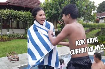 CEK FAKTA: Ruben Onsu Tampar Betrand Peto Basah-basahan dengan Sarwendah, Benarkah?
