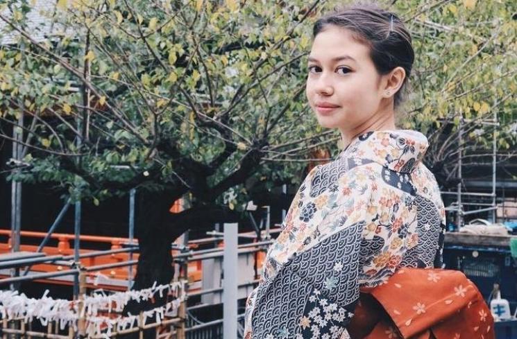 Gaya Artis Pakai Kimono Jepang. (Instagram/@yukikt)
