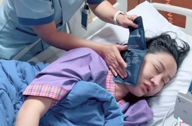 Potret Lucinta Luna Dirawat di RS (instagram/lucintaluna_manjalita)