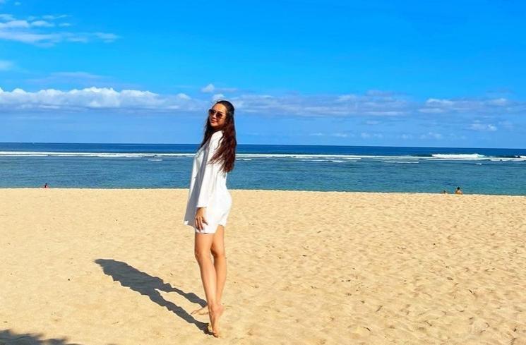 Potret Aura Kasih Pamer Body Goals (instagram/@aurakasih)