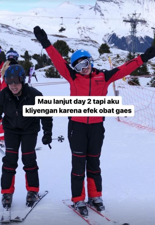 Artis Main Ski di Salju(Instagram/@fraulila)