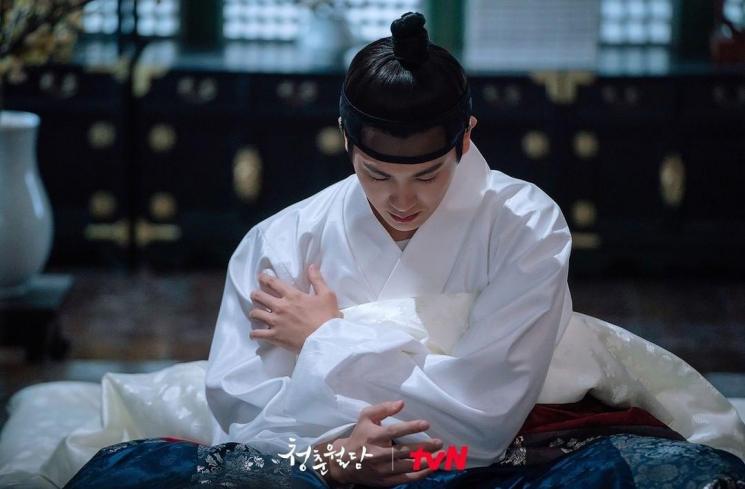 Potret Park Hyung Sik di Our Blooming Youth (Instagram/@tvn_drama)