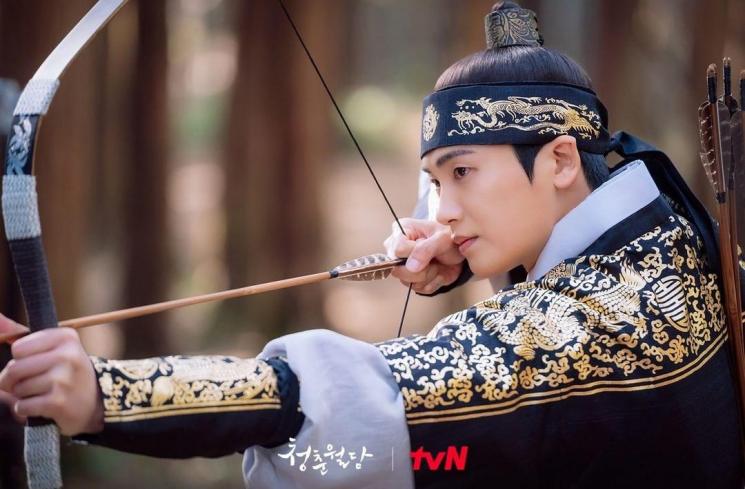 Potret Park Hyung Sik di Our Blooming Youth (Instagram/@tvn_drama)