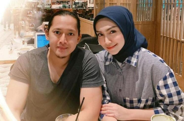 Potret kenangan Melody Prima dan Tommy Bagus Setiadi. (Instagram/melodyprima)