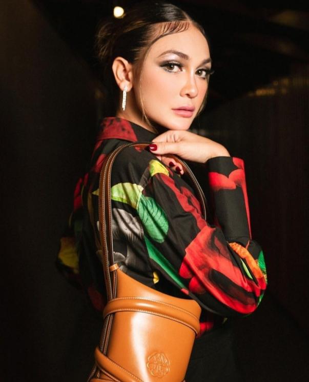 Pemotretan Luna Maya Pakai Luxury Brand(Instagram/@lunamaya)