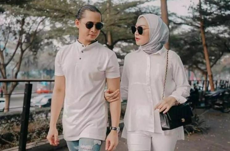 Potret kenangan Melody Prima dan Tommy Bagus Setiadi. (Instagram/melodyprima)