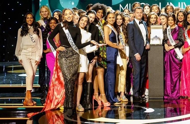 Potret Laksmi De-Neefe di Ajang Miss Universe (Instagram/@officialputeriindonesia)