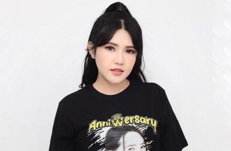 Artis Pernah Alami Pelecehan Seksual (instagram/@viavallen)