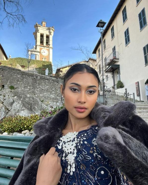 Momen Novia Bachmid Kondangan di Italia. (Instagram/noviabachmid)