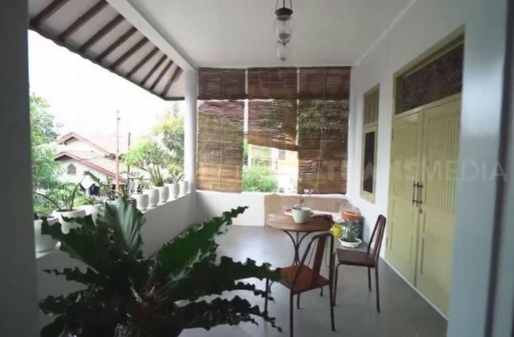 Potret Rumah Roy Marten. (YouTube/TRANS7Official)