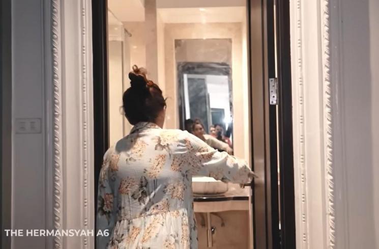 Potret kamar terbaru Azriel Hermansyah. (YouTube/The Hermansyah A6)